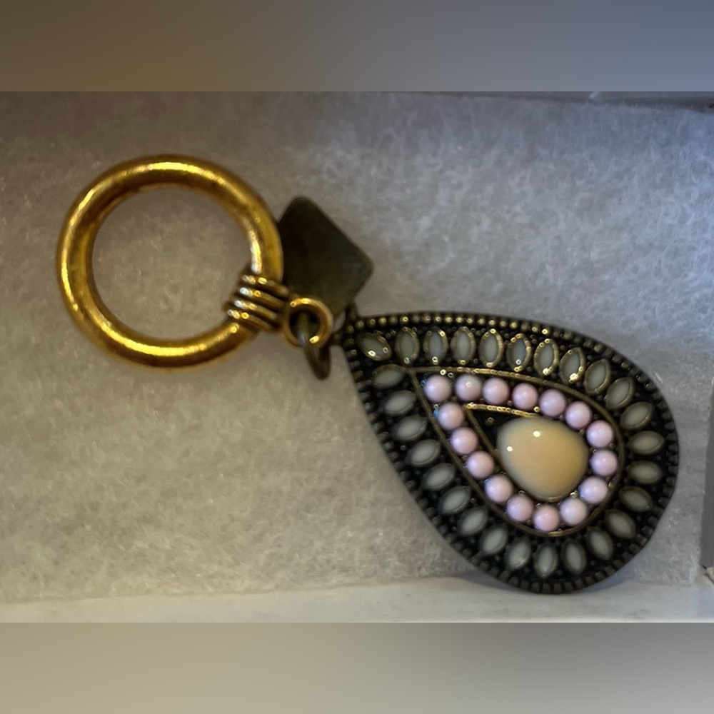 Magnetic eyeglass holder